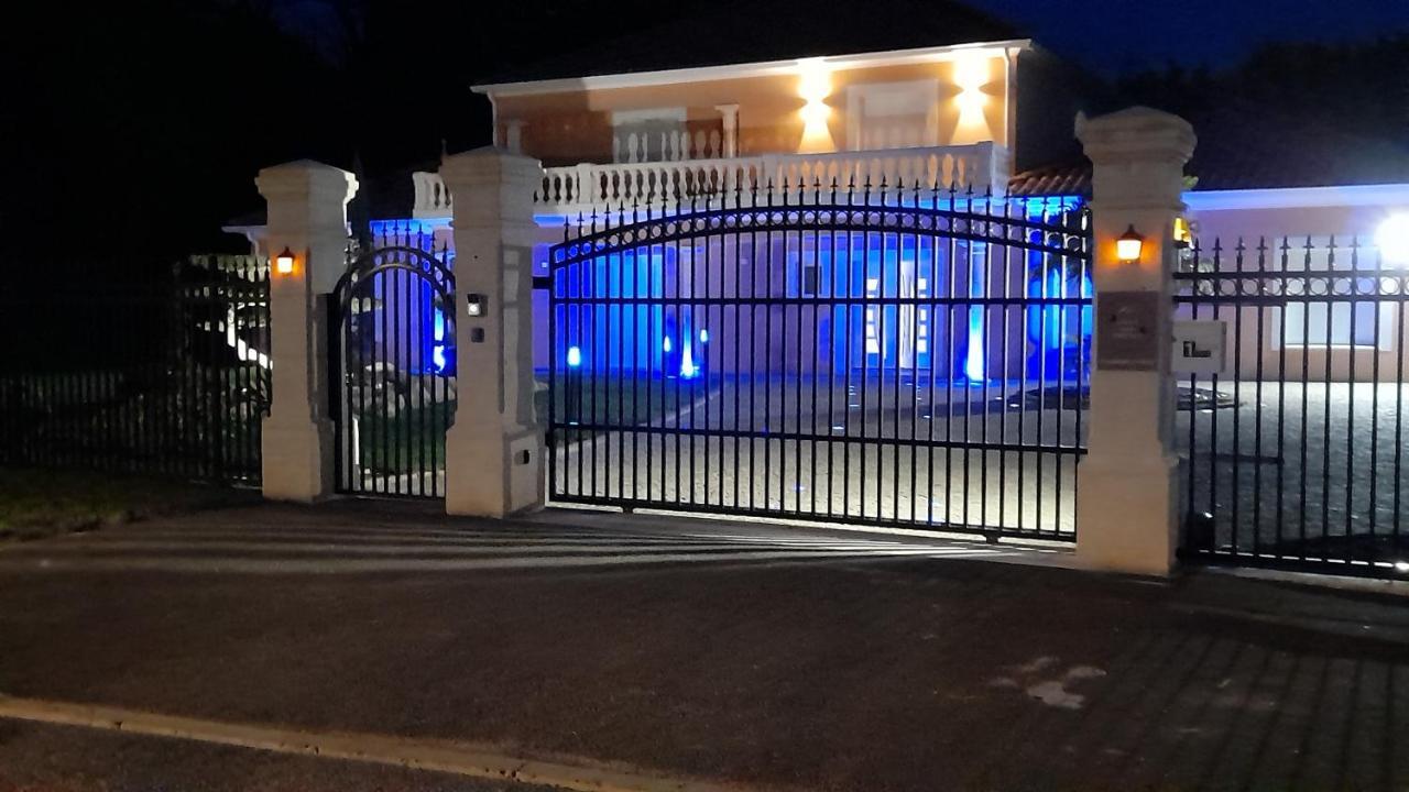 Villa Des Chenes-Adult Only Saint-Doulchard Dış mekan fotoğraf