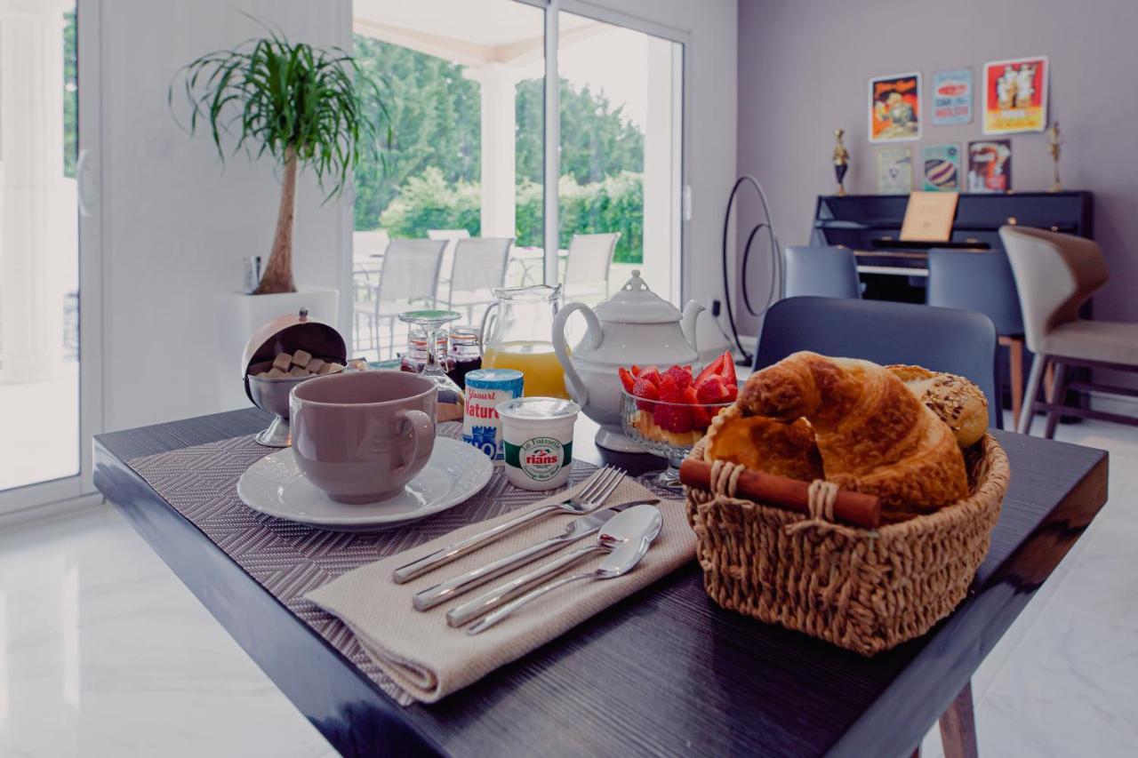 Villa Des Chenes-Adult Only Saint-Doulchard Dış mekan fotoğraf
